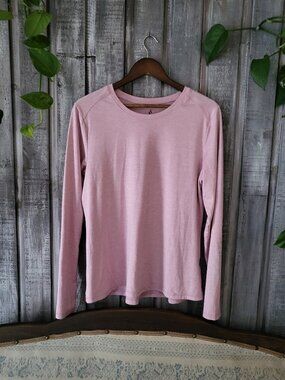 Skechers Top Pink Long Sleeve Graphic Thumbholes L